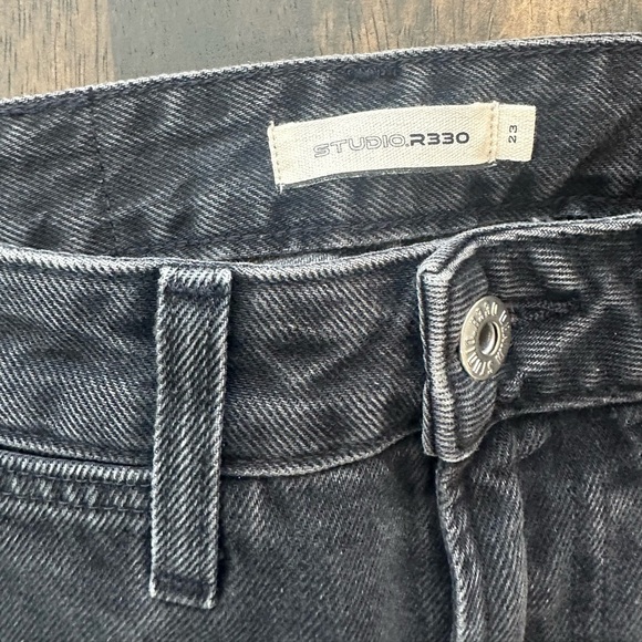 Studio R330 Rigid Wide Leg Black Jeans - Picture 5 of 6